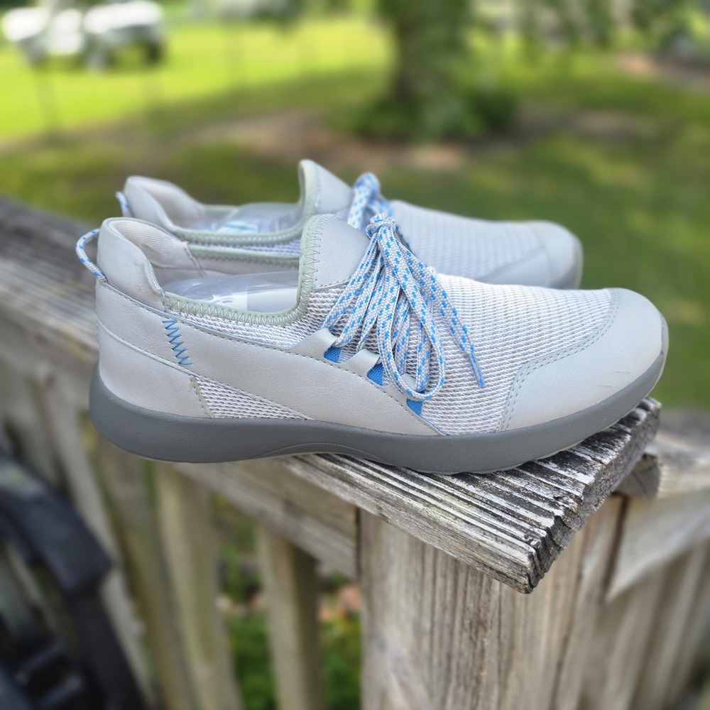 TRAQ by Alegria Lace-Up Low Top Athletic Sneakers Light Blue/Gray Size 39
